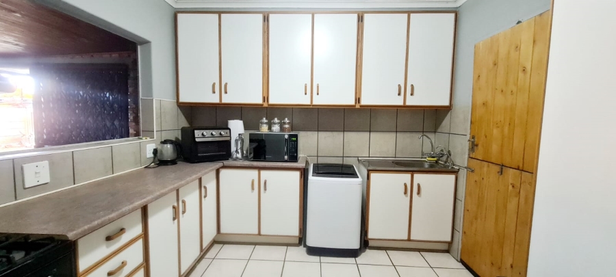 3 Bedroom Property for Sale in Orkney Park North West